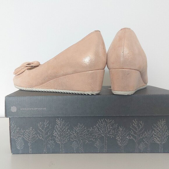 Di Chenzo Italian Leather Open Toe Wedge - Size 7 (37 European) - Picture 5 of 8